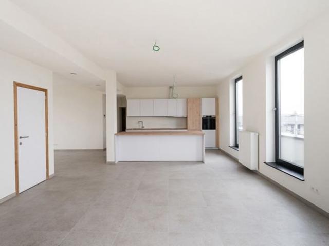 EVERE, penthouse neuf avec vue dégagée