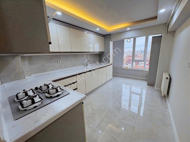 Eviva'dan Süvari Mah. Katta Manzaralı Full Yapılı Satılık 3+1