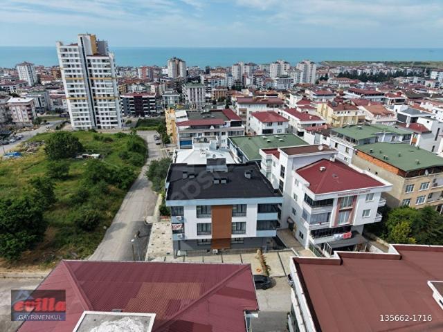 EVİLLA ESENEVLER TRAMVAYA 300 METRE EŞYALI SATILIK 1+1