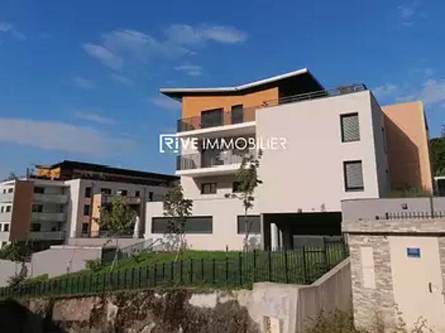 Evian les Bains 74500 Location appartement 3 pièces t3 parking