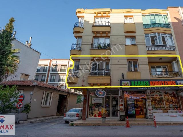 Çevik Bir Meydanına 150 Mt Uzaklıkta 3+1 Kiralık Daire | 130 M²