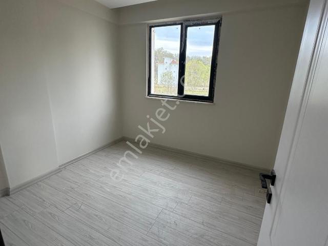 Evim nur'dan Çakırlar Yalı Mh. 1+1 1.kat Geniş Balkonlu Asansörlü Yerden Isıtmalı Sıfır Daire