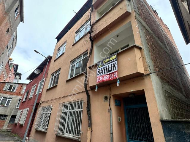Evim nur'dan İlyasköy Mah 3 Katlı Merkezi Konumda Fırsat Bina