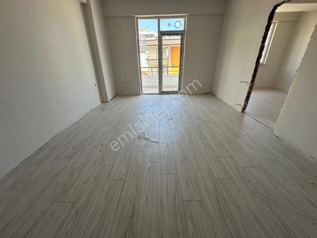 Evim nur'dan Körfez Mah 1+1 55m2 Geniş Balkonlu Otoparklı Mükemmel Konumda 1.kat Daire