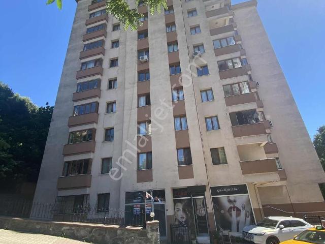 Evinibul'dan Medicalpark Hastane Arkası 130m2 3+1 1.katta Daire