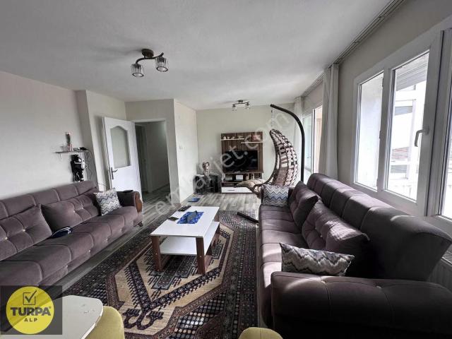 Evka 3 izyuvada 3 Cepheli 3+1 Kiralık Daire