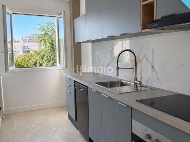 Evry / Appartement T2 / Residence Iena standing