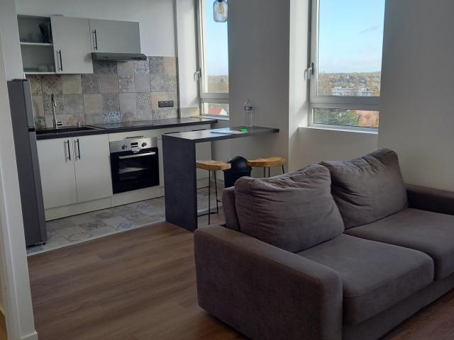 EVRY VILLAGE APT F2 MEUBLE 38 M2