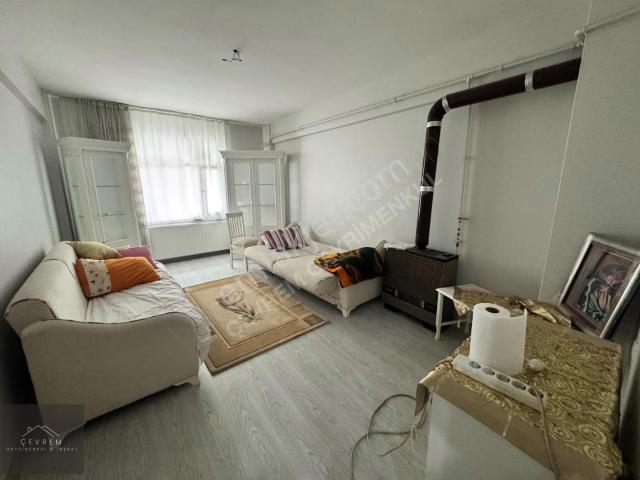 çevrem* Tevfik Bey'de Merkeze Yakın Full Eşyalı 3+1 120m² Daire