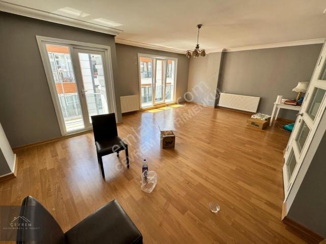 çevrem* Yeşilova'da Metrobüse Çok Yakın 3+1 170m² Dubleks