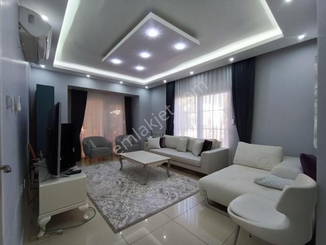 Evrenseki'de Denize 600 Metre Mesefade 4+1 Triblex Villa