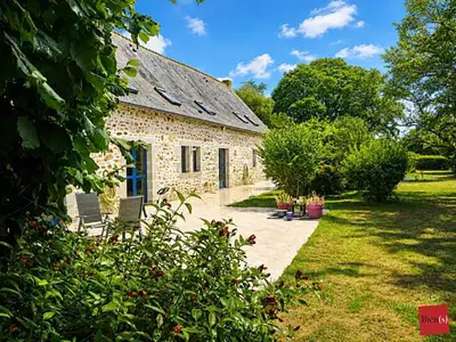 Evron 53600 Achat / Vente maison 9 pièces t9 terrasse parking