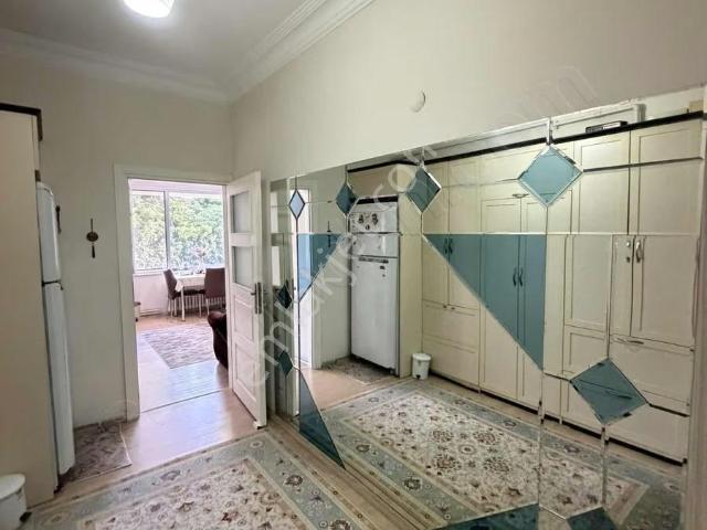 Evsam'dan Bahçelievler Mh 3+1 130m2 1.kat Cam Balkonlu Daire
