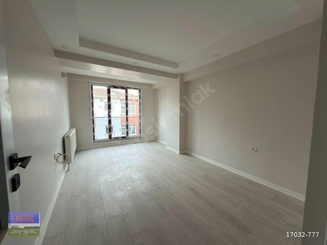 EVYAP'TAN BAHÇELİEVLER FERİTSELİMPAŞA CADDESİNE 2. BİNA SIFIR