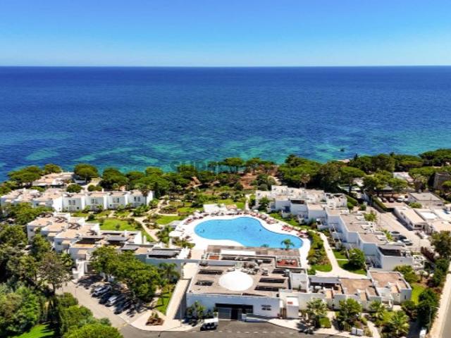 Excecional Apartamento T2 no Último Piso e com Vista Mar no MASANA Algarve