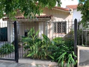 Exceleten Propiedad en Adrogue con Patio
