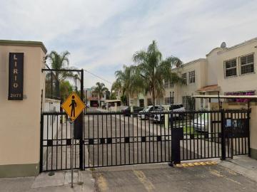 Excelente casa, zona tranquila Av. Bellavista Santiago Querétaro