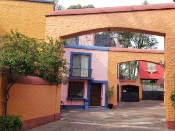 Excelente en Xochimilco con terrazas y suite en tercer piso