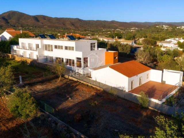 Excelente casa de campo com extensão de 10 quartos para turismo rural em Salir Loulé
