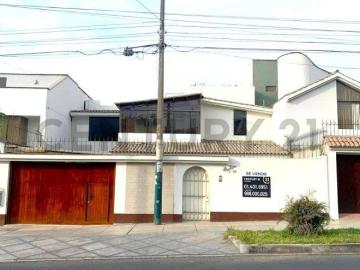 Excelente casa en venta en la molina