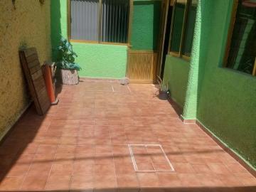 EXCELENTE CASA EN CD. AZTECA, GRANDES ESPACIOS,ACTUALMENTE ESTA COMO OFICINA
