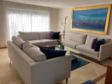 EXCELENTE CASA EN CONDOMINIO SUPER UBICADA. A UNA CALLE DE PERIFERICO Y CALZ DE LAS AGUILAS