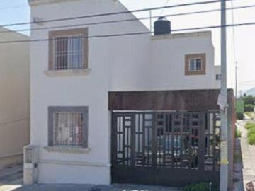 Excelente casa en esquina! en bulevard con recámara en planta baja! Aceptamos crédito Infonavit