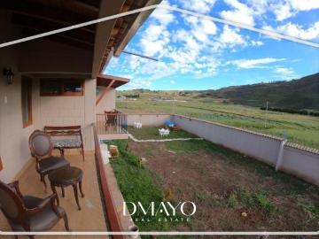 Excelente casa en la Laguna de Huaypo una magnífica inversión hotelera