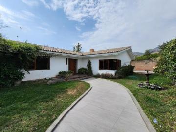 Excelente casa en La Molina en Venta