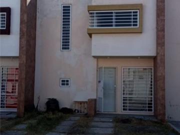 EXCELENTE CASA EN LIQUIDACION EN FRACC PUEBLITO COLONIAL, CORREGIDORA, QRO, PRECIO NEGOCIABLE