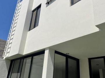 Excelente Casa NUEVA en Venta en Soaré 3 coto Altanza, Colonia Solares