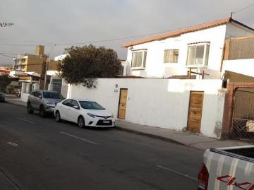 EXCELENTE CASA PARA COMERCIAL O HABITACIONAL