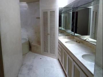 Excelente casa_remodelada_acabados finísimos_precioso jardín, piscina