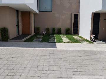 EXCELENTE CASA RENTA CONDOMINIO GRAN CAPRICHO JURIQUILLA QUERETARO