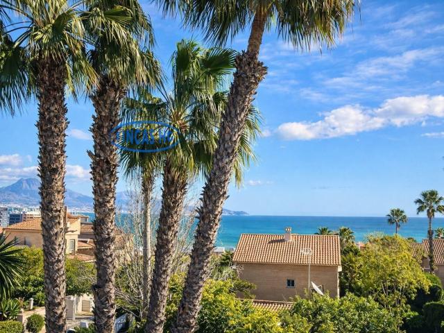 Excelente chalet adosado en Cabo de las Huertas cerca del mar