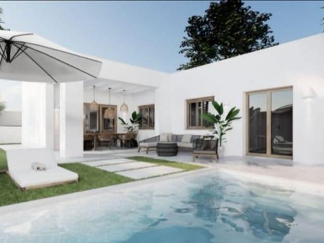 ¡EXCELENTE CHALET EN ASPE!