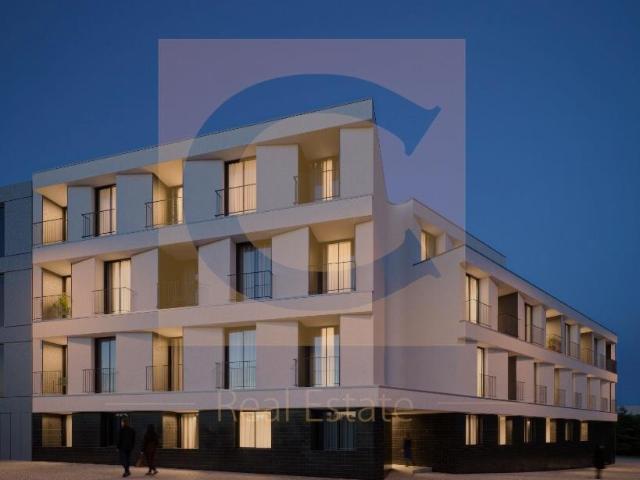 EXCELENTE APARTAMENTO A 5 minutos do metro COM TERRAÇO