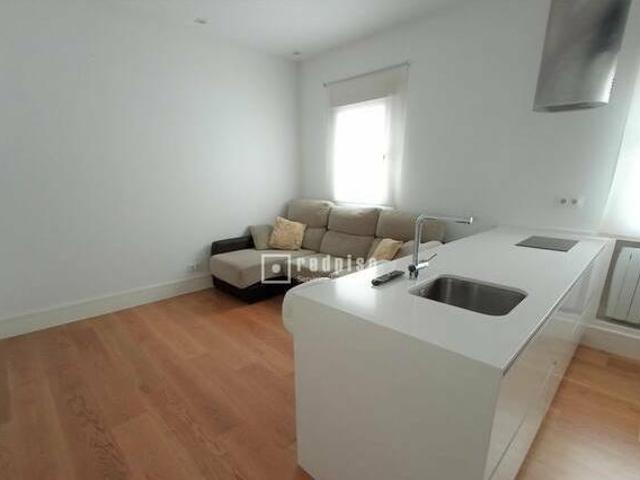 EXCELENTE APARTAMENTO AMUEBLADO DE 1 DORMITORIO