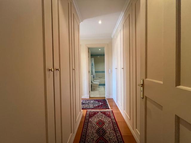 Excelente apartamento em condomínio privado perto da praia