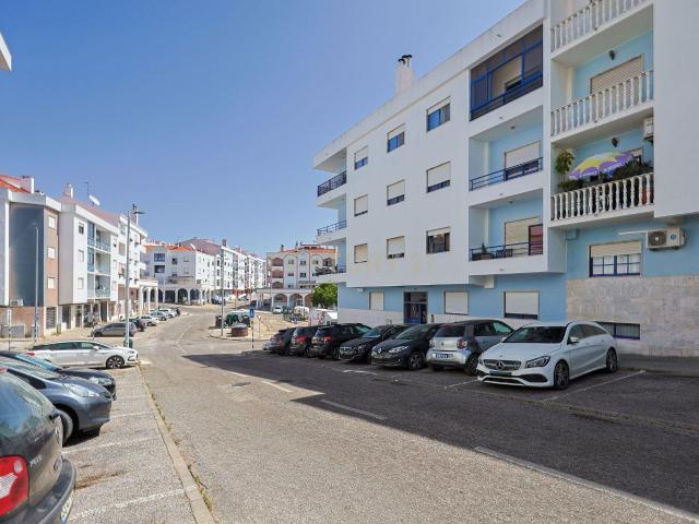 Excelente Apartamento na Amora com Garagem