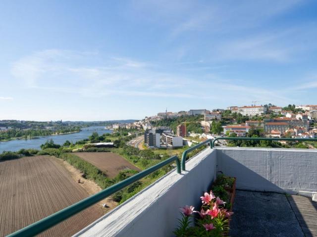 Excelente Apartamento / Penthouse com vistas únicas 185m² Santo António Dos Olivais