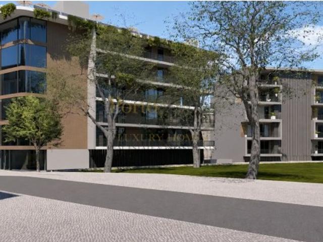 EXCELENTE APARTAMENTO T0. COM COZINHA EQUIPADA E LUGAR DE GARAGEM, EM EMPREENDIMENTO DE LUXO COM PISCINA EM ARMAÇÃO DE PERA, A PREÇO DE LANÇAMENTO 289.500 EUROS