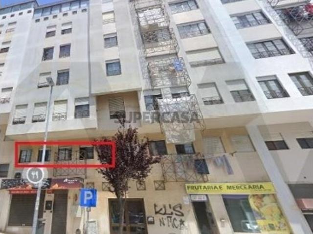 Excelente apartamento T1 convertido em T2