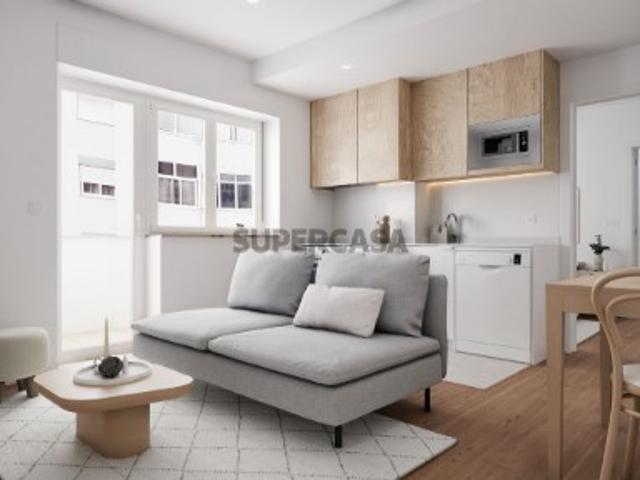 Excelente apartamento T1 situado na Avenida António Sérgio, em remodelação
