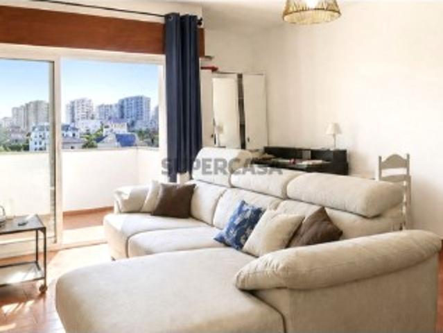 Excelente apartamento T1 Próximo de Escola bem central de serviços