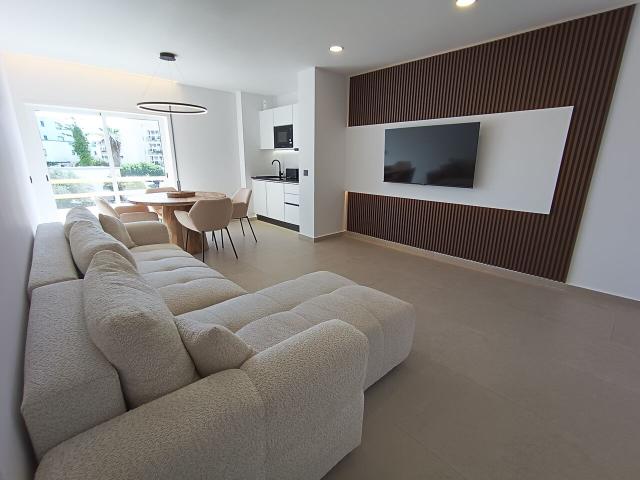 Excelente Apartamento T1 totalmente renovado com Alojamento Local para venda no Montechoro em Albufeira