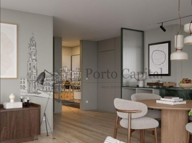 EXCELENTE APARTAMENTO T2, COM COZINHA EQUIPADA INCLUINDO MAQUINA DE LAVAR LOIÇA, VARANDA, ARRUMO E UM LUGAR DE GARAGEM EM VILA NOVA DE GAIA JUNTO AO MAR