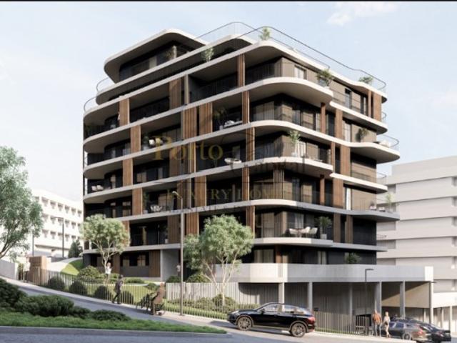 EXCELENTE APARTAMENTO T2, COM COZINHA EQUIPADA, VARANDA E LUGAR DE GARAGEM, EM OLIVEIRA DO DOURO