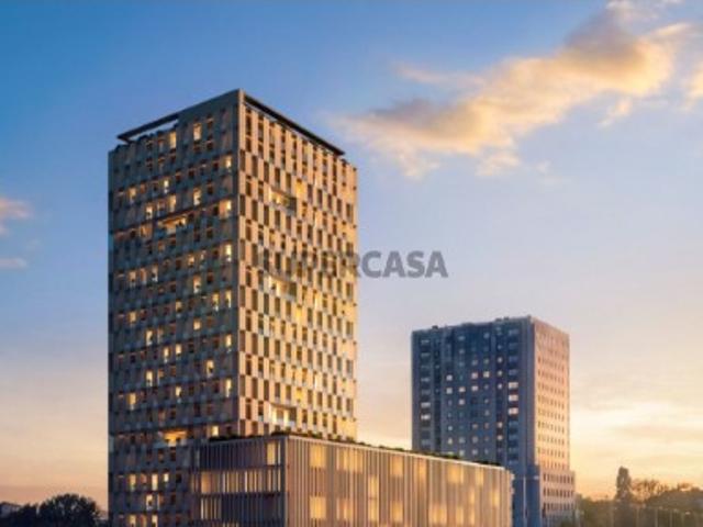 EXCELENTE APARTAMENTO T2, COM COZINHA EQUIPADA, VARANDA E LUGAR DE GARAGEM, NA AVENIDA DA BOAVISTA, A PREÇO DE LANÇAMENTO 510.900 EUROS PVP 731.000 EUROS