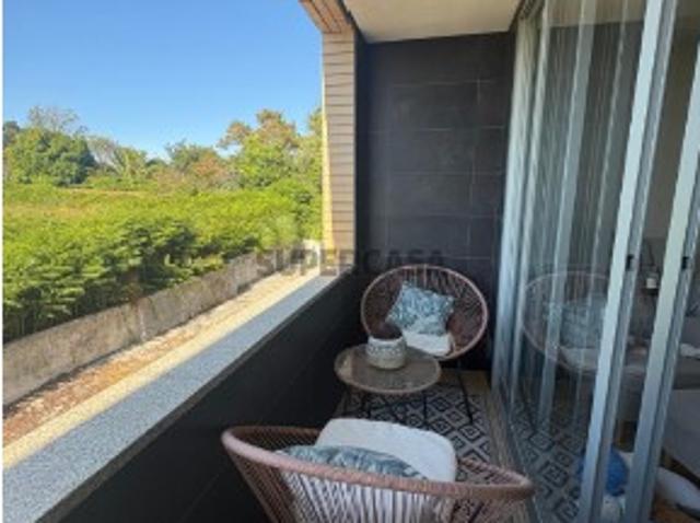Excelente Apartamento T2 com Garagem Vilar do Paraíso